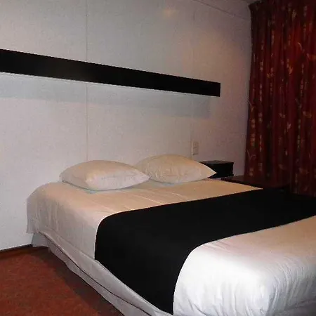 Roc Otel 3*